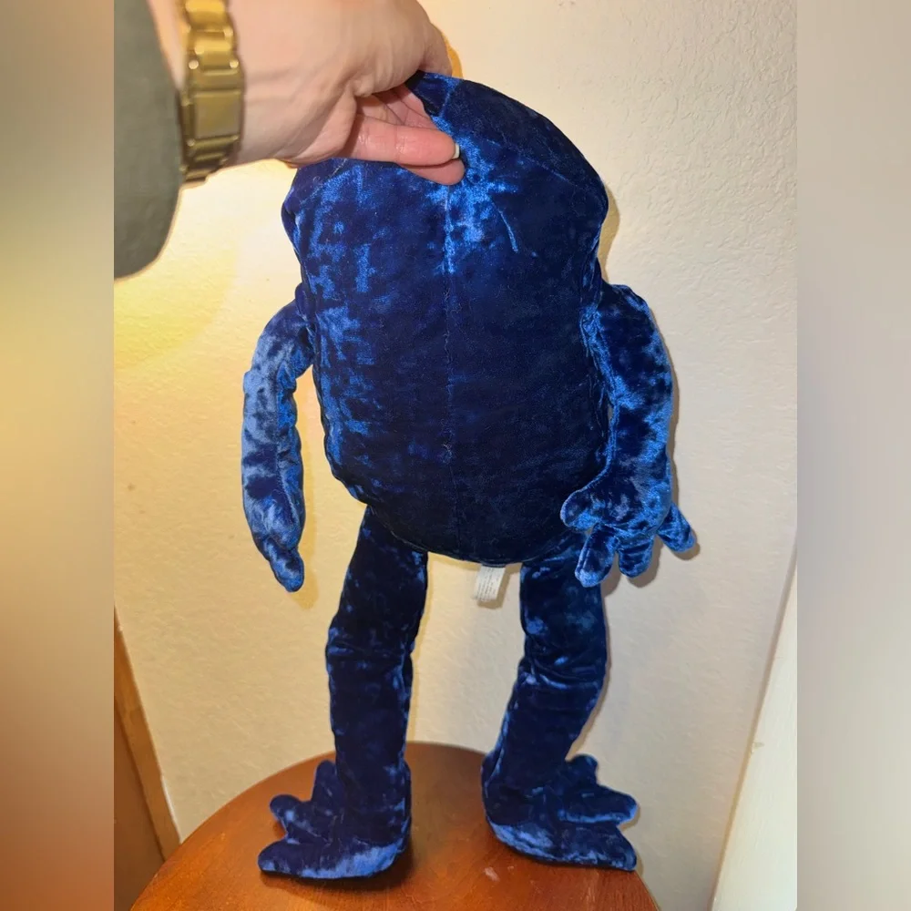Vintage Commonwealth VELVET FROG Solid Blue Pattern 22